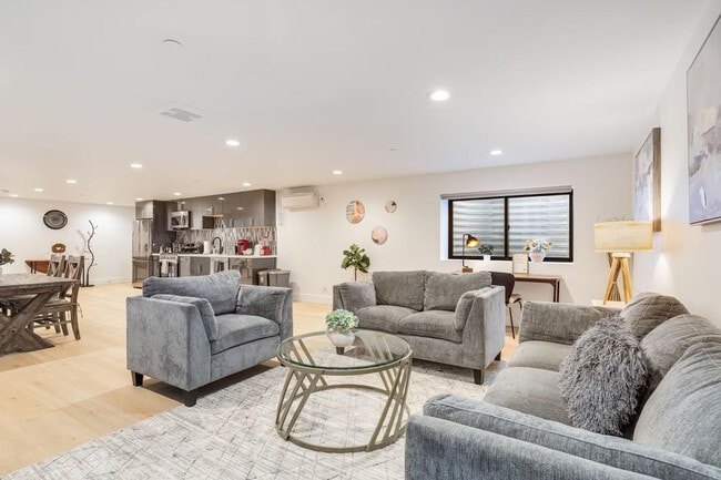 Building Photo - 115 110th Pl SE