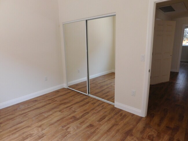 Interior Photo - 10211-10215 Tujunga Canyon Blvd