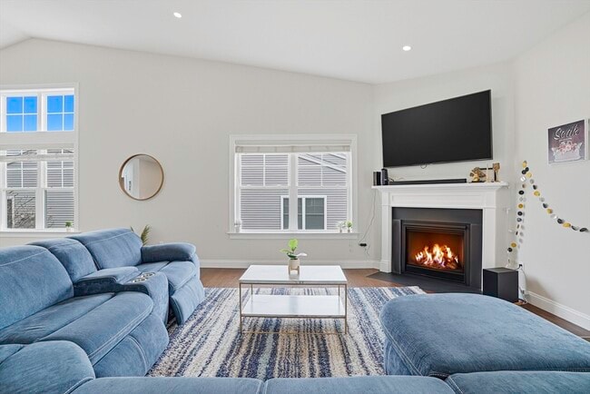 Building Photo - 52 Logan's Run