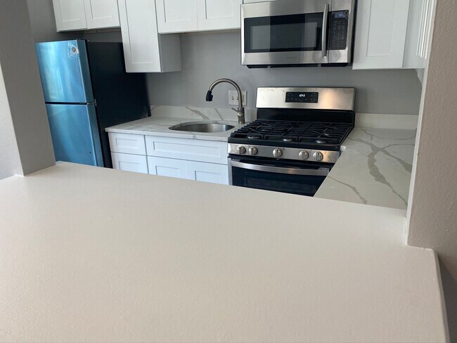 Building Photo - Rantoul Street