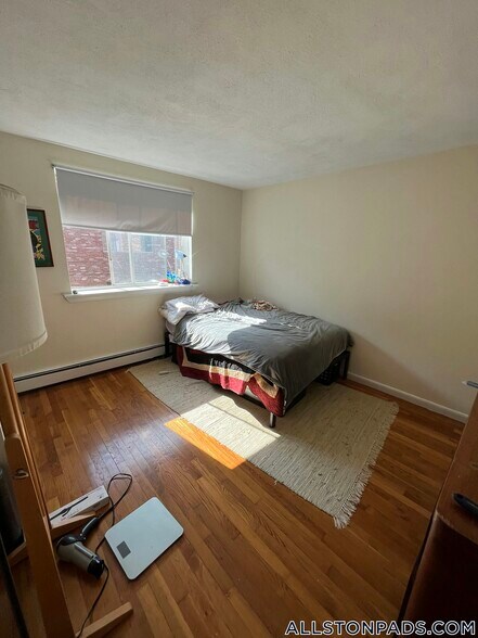 Building Photo - 88 Gardner St