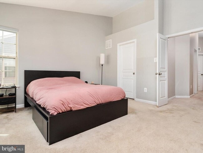 Building Photo - 2321 Marion Rd