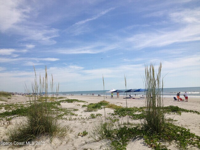 Building Photo - 1896 Windbrook Dr