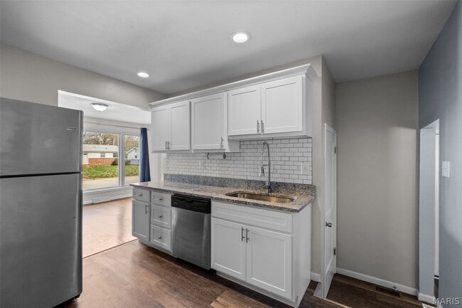 Building Photo - 526 Lynn Haven Ln