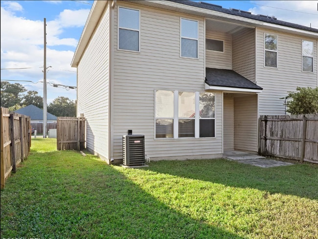 Building Photo - 1131 Lee Rd