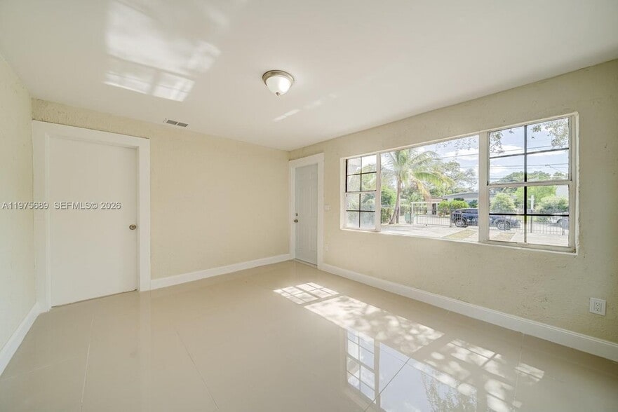 Building Photo - 829 NW 56th St