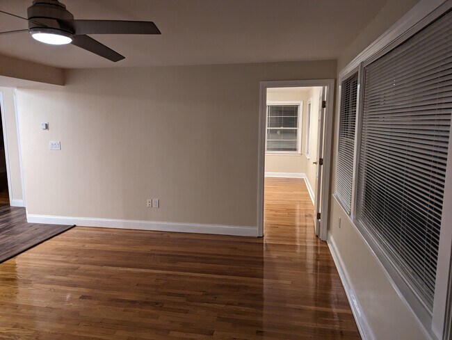 Building Photo - 41 May St