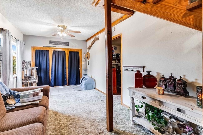 Building Photo - 288 Ballard St