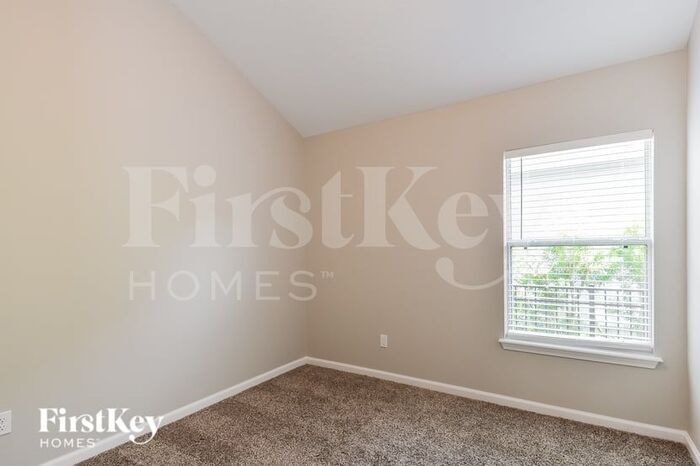 Building Photo - 46 Balearics Dr