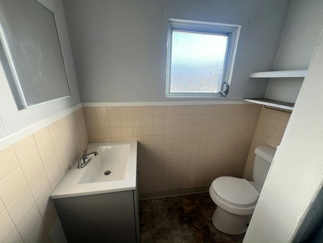 Building Photo - 138 Southland Ct