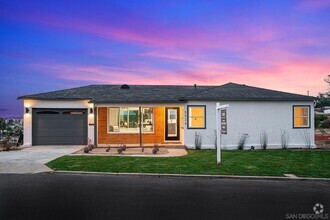 Building Photo - Fully Renovated Modern Home