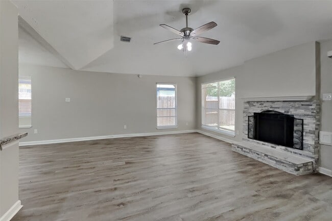 Building Photo - 2314 Pebbledowne Cir