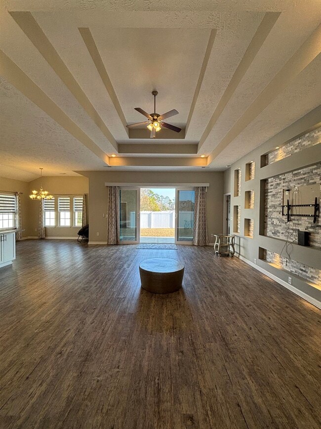 Building Photo - 227 Leste Rd