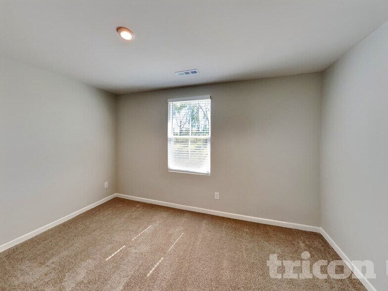 Building Photo - 1163 Concord Springs Dr