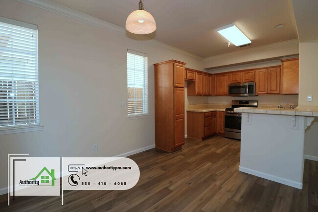 Building Photo - 2347 Shining Star Way