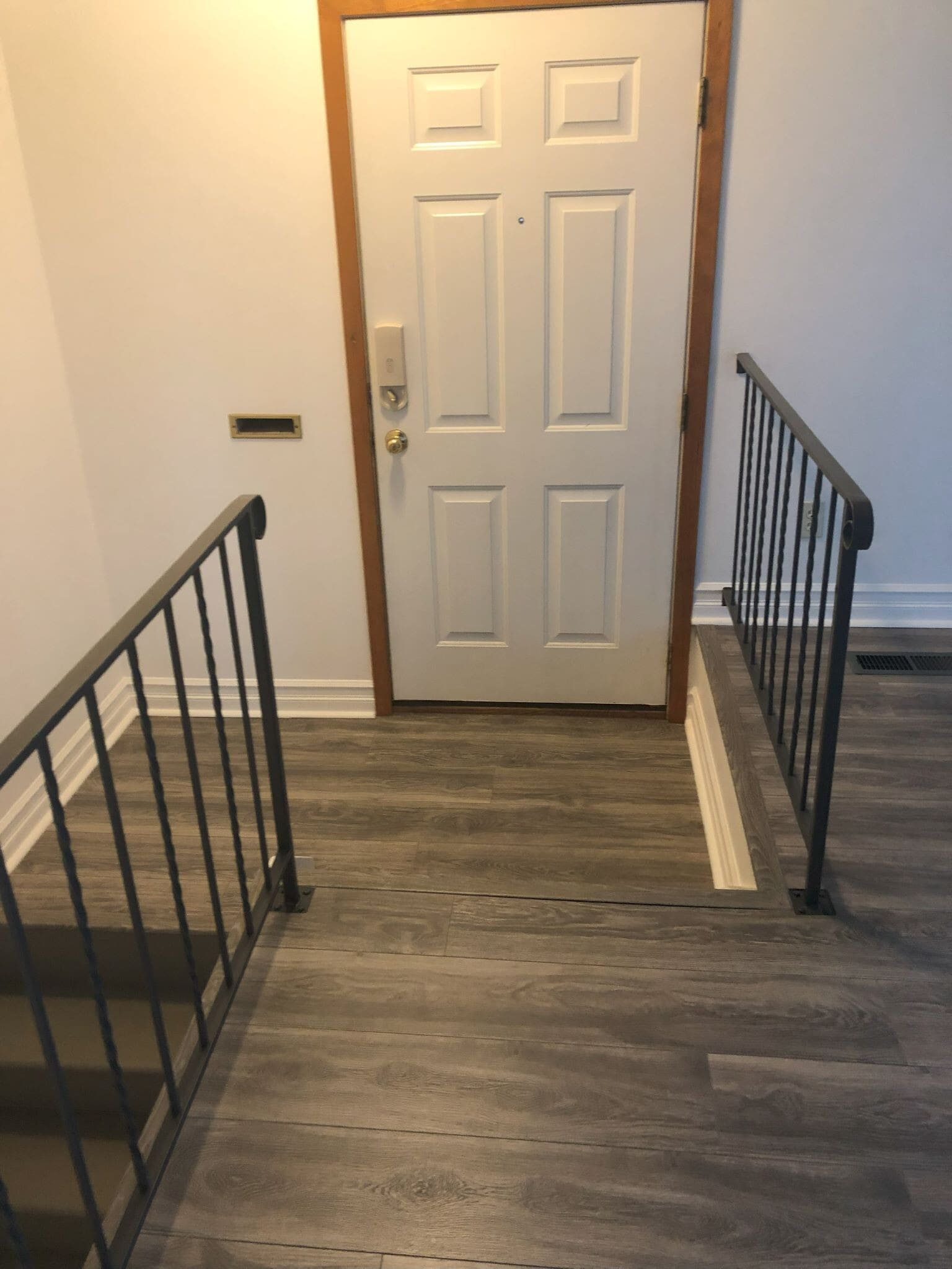 Building Photo - 516 E Wedgewood Ave