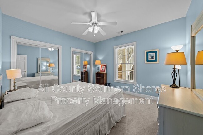 Building Photo - 4825 Luster Leaf Cir