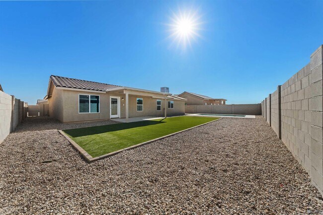 Building Photo - 7272 E 45th St