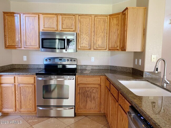 Building Photo - 354 W Bolero Dr
