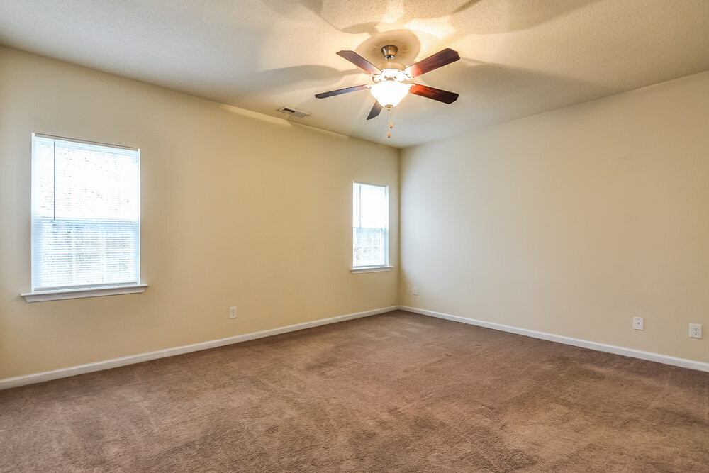 Building Photo - 1056 S Philwood Ct