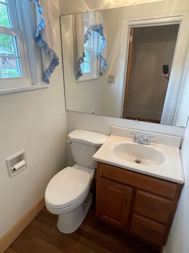 Building Photo - 4 BR/3.5 Bath Single Family Home in  Cumbe...