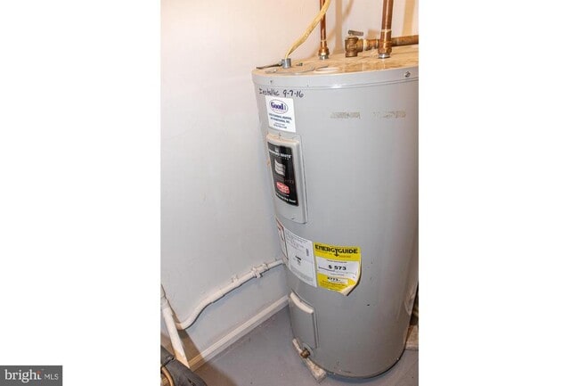 Building Photo - 54 Reliance Ct