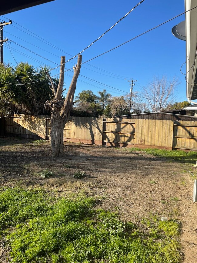 Building Photo - 3-Bedroom, 2-Bathroom Home for Rent –Coming Soon!