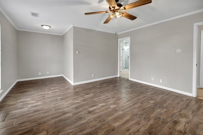 Building Photo - 8632 Duke Ave