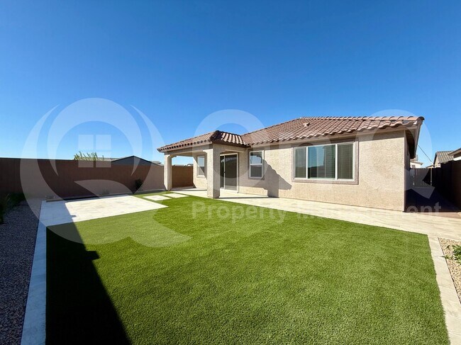 Building Photo - 9543 W Avalon Dr