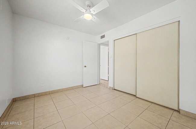Building Photo - 7014 W Palo Verde Dr