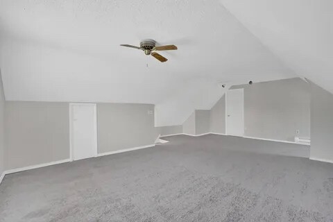 Building Photo - 528 Broadway St