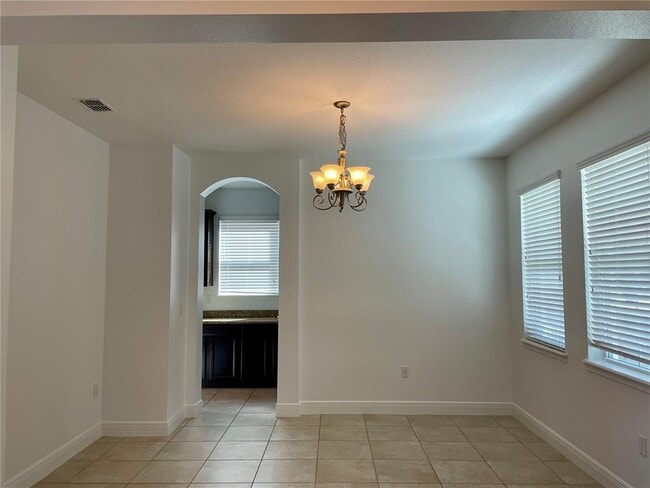 Building Photo - 7952 Hampton Lake Dr