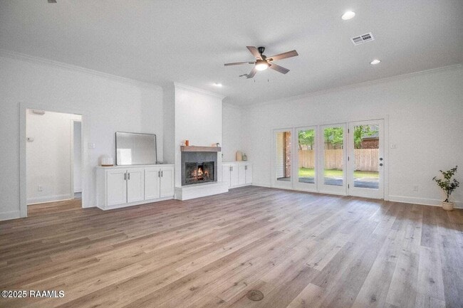 Building Photo - 806 Beaujolais Pkwy