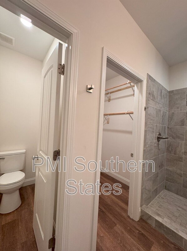 Building Photo - 1 Solis Ct