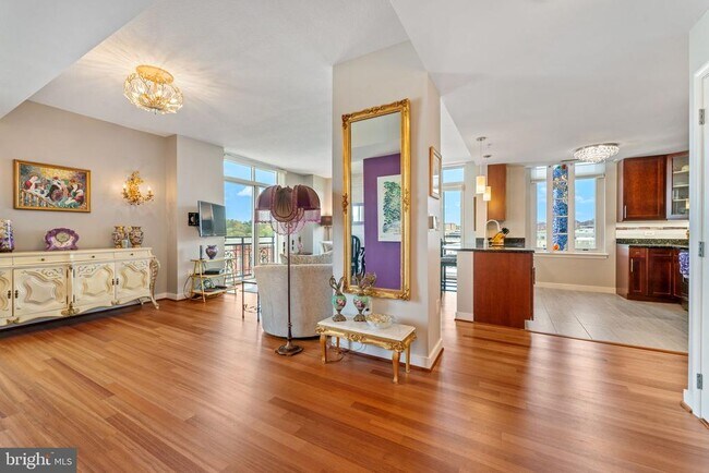 Building Photo - 155 Potomac Passage