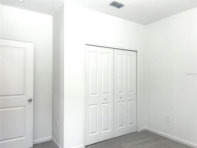 Building Photo - 6637 SW 89th Loop