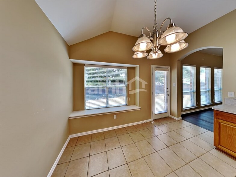 Building Photo - 206 Ephraim Dr