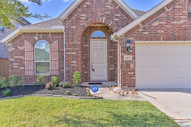 Building Photo - 3033 Broadhaven Dr