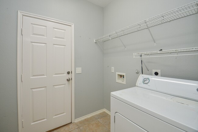 Building Photo - 3010 Rosebud Dale Ct