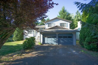 Building Photo - 16708 SE 40th Pl