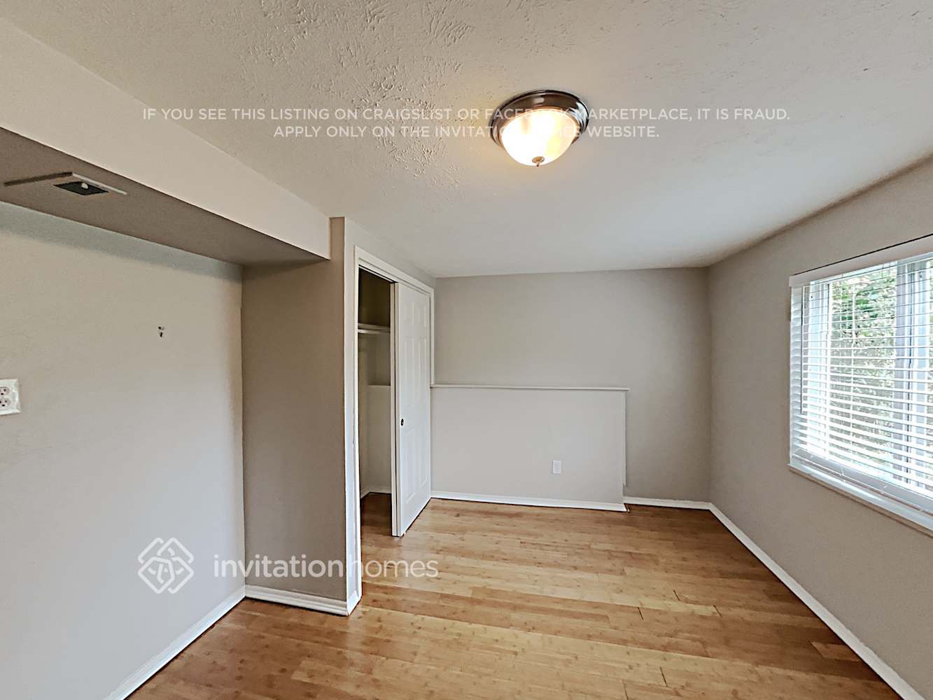 Building Photo - 3884 S Truckee Ct