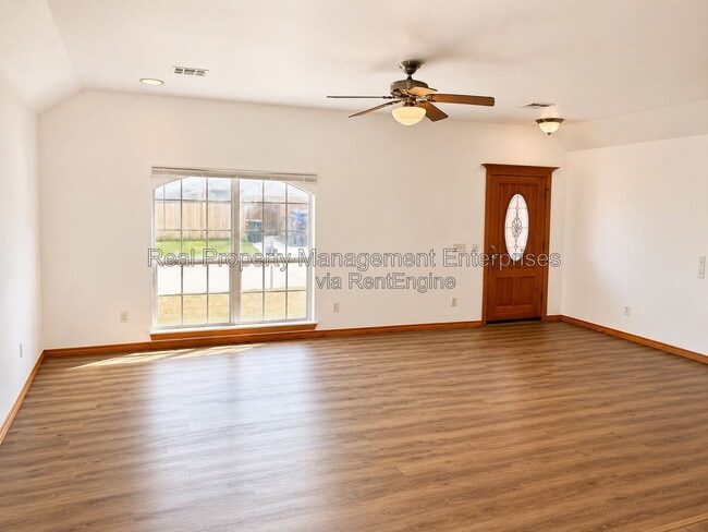 Building Photo - 4713 Castle Bay Cove
