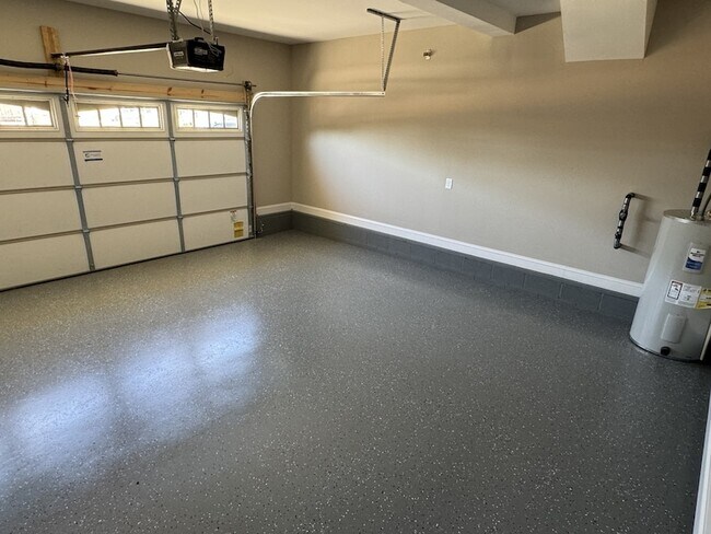 Building Photo - 3562 Torrington Ln