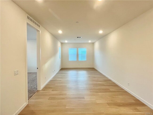 Building Photo - 27237 Release Pl