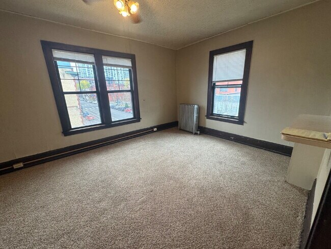 Building Photo - Winter Special $100 off for first 6 months of a 12 month lease! Charming Studio Retreat in Minnea...