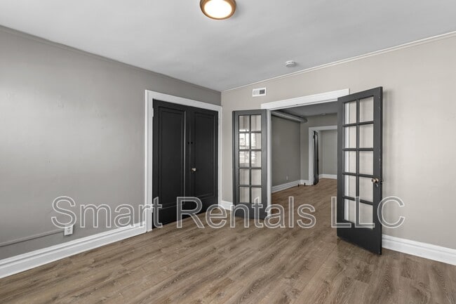 Building Photo - 5618 S Grand Blvd