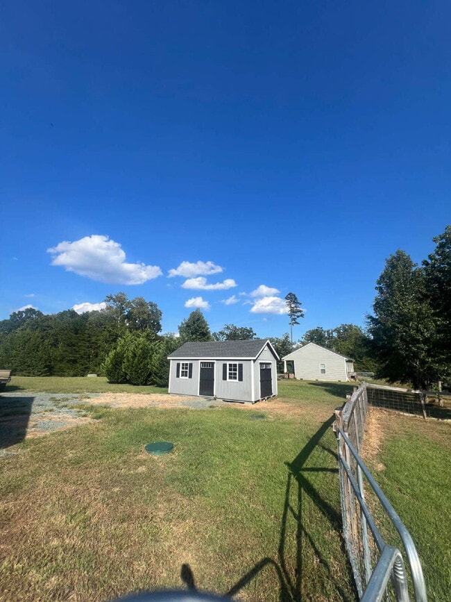 Building Photo - 90 Hickory Ridge Cir