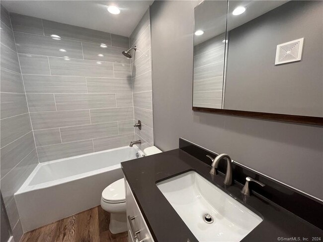 Building Photo - 60 Olcott Way