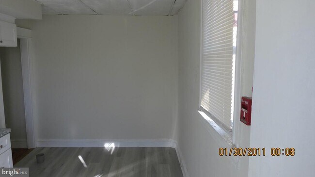 Building Photo - 5370 Lebanon Ave