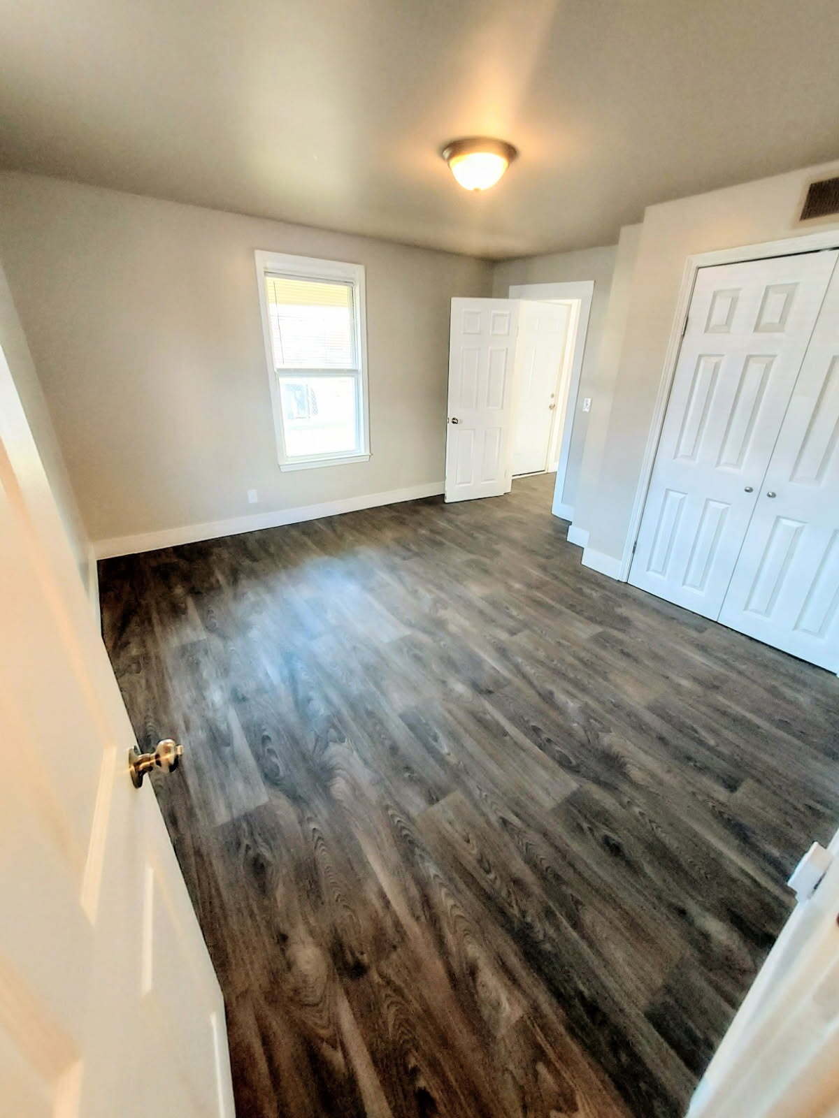 Building Photo - 1730 Park St